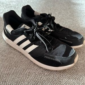Adidas RetroRun Women’s Running Shoes Size 8.5 Black